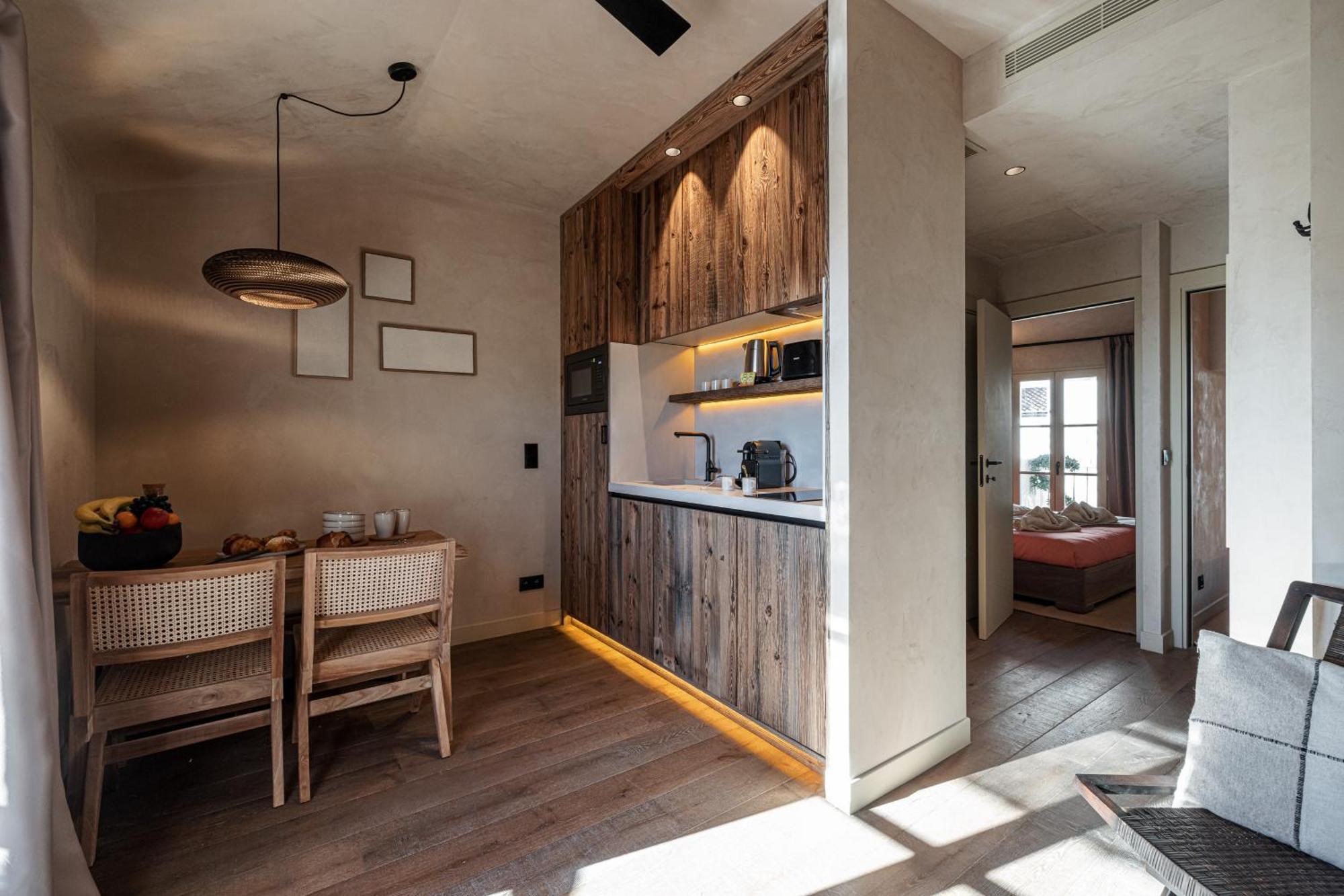 Wabisabi Suites - Mero Канны Экстерьер фото
